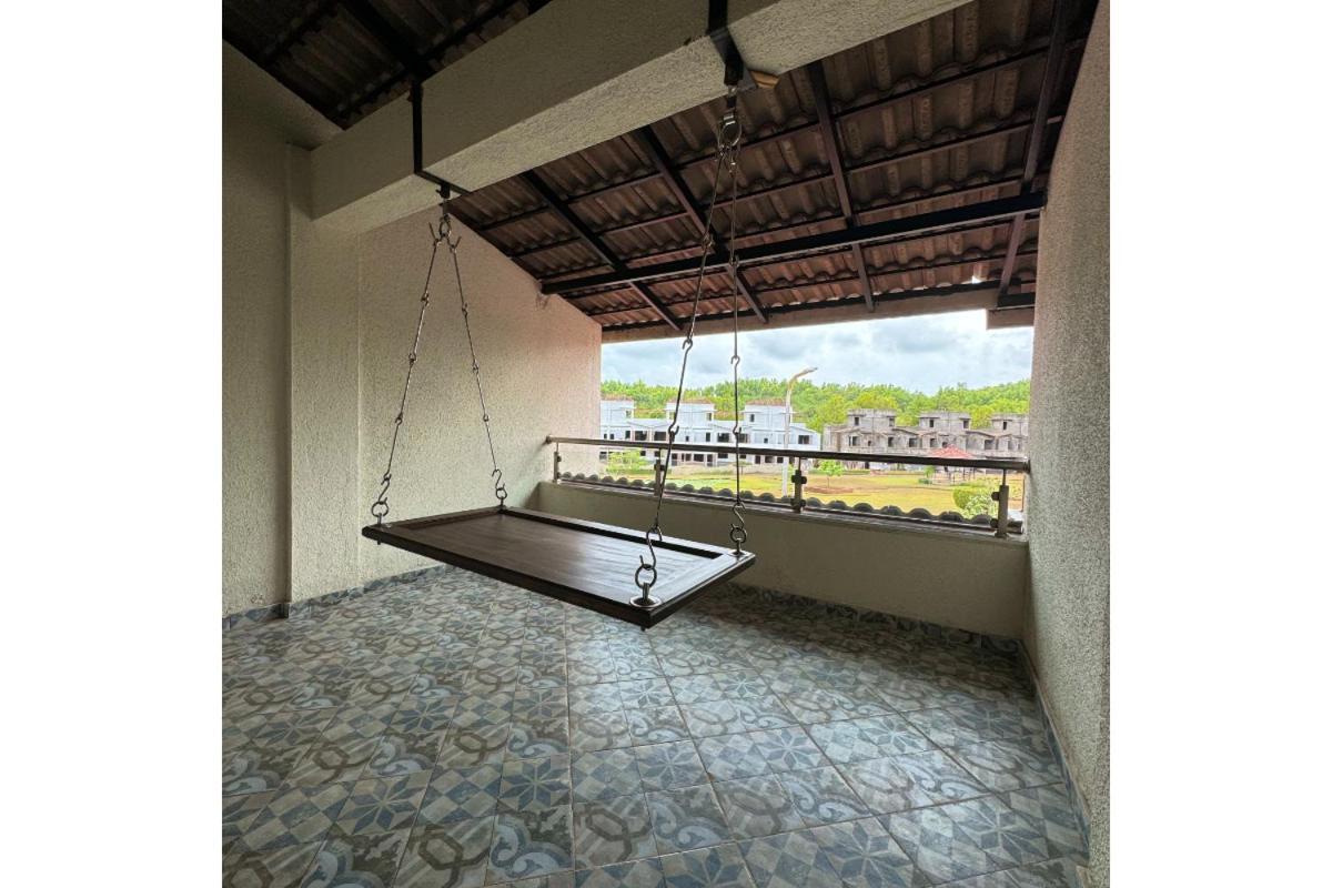 ホテル サッダナ エクスクルーシブ ダポリ Dāpoli エクステリア 写真